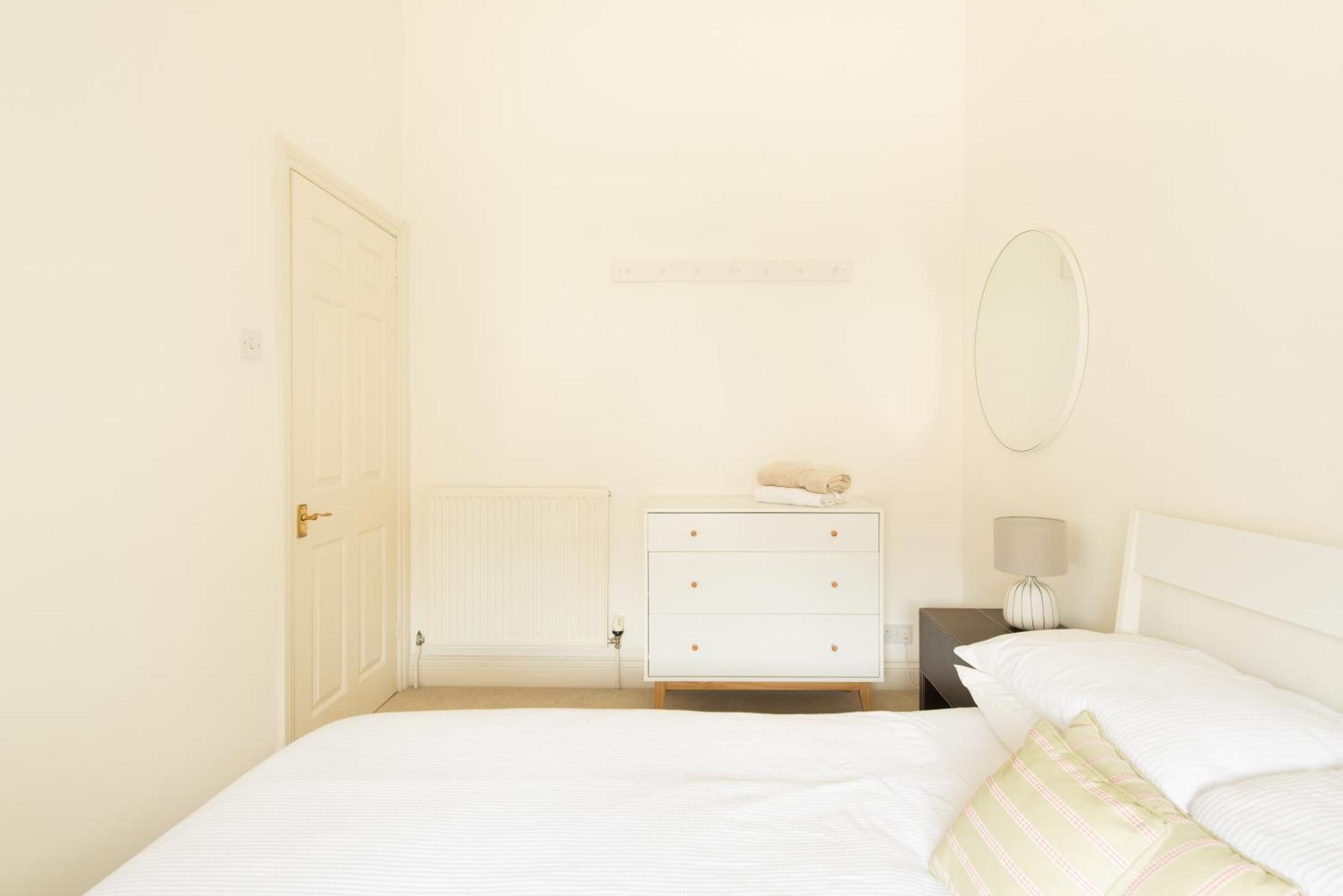 My Place Go - Cirencester Kamer foto